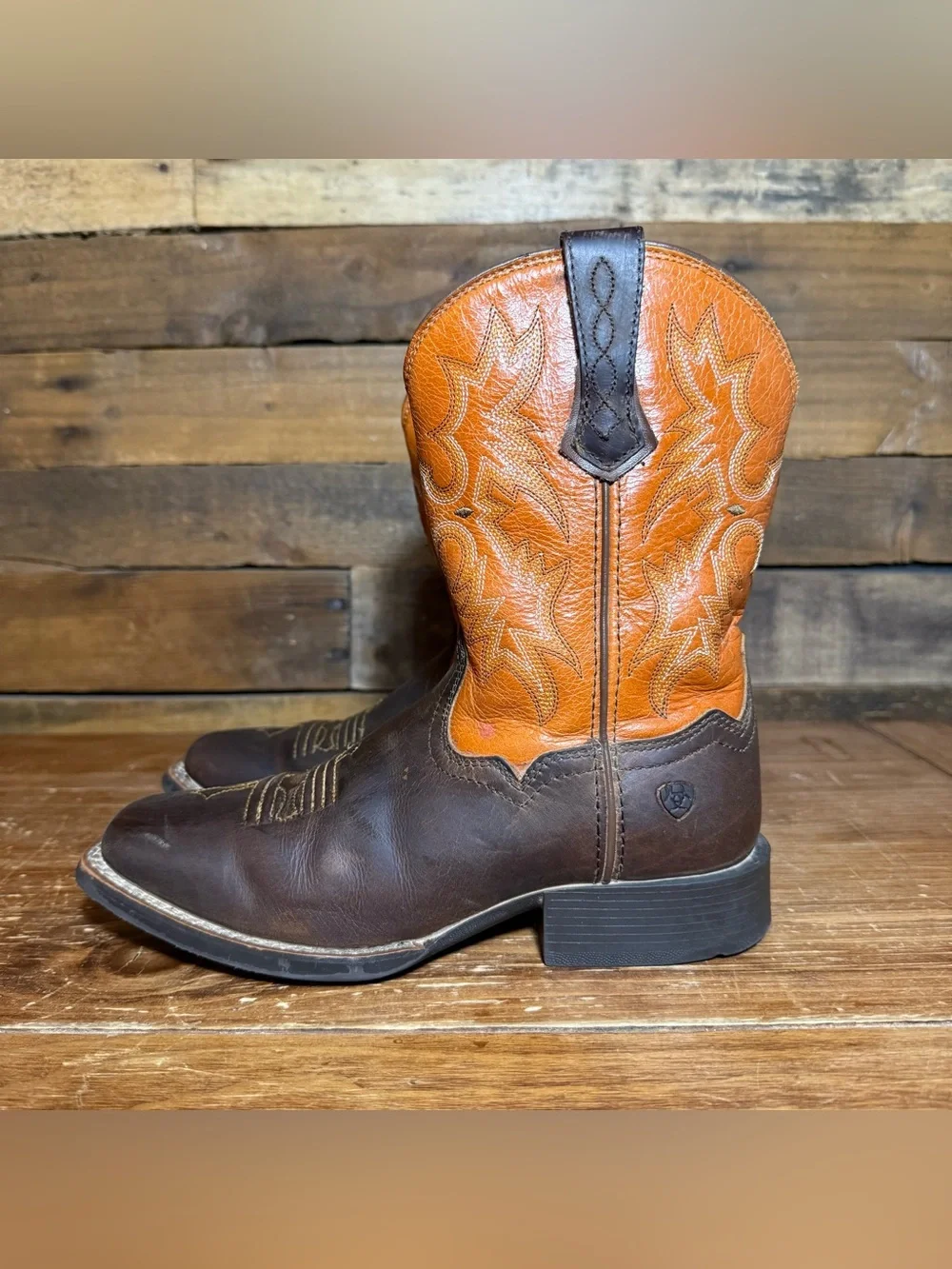 Ariat Kids Leather Cowboy Western Boots  Orange and Brown Sz 2 Style 10016227